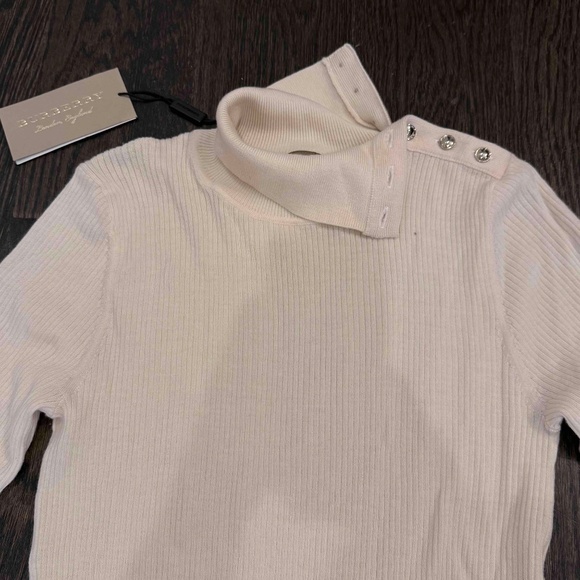 Burberry London Turtle Neck Sweater Women's M Beige Nova Check Ribbed NWT - Picture 3 of 9